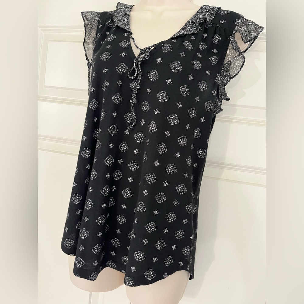 Lucky Brand Mixed Media Black & White Flutter Sleeve Blouse Size Medium - Picture 7 of 15